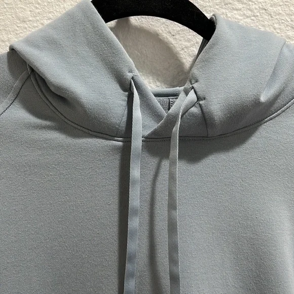LULULEMON unisex soft hoodie - Picture 2 of 14